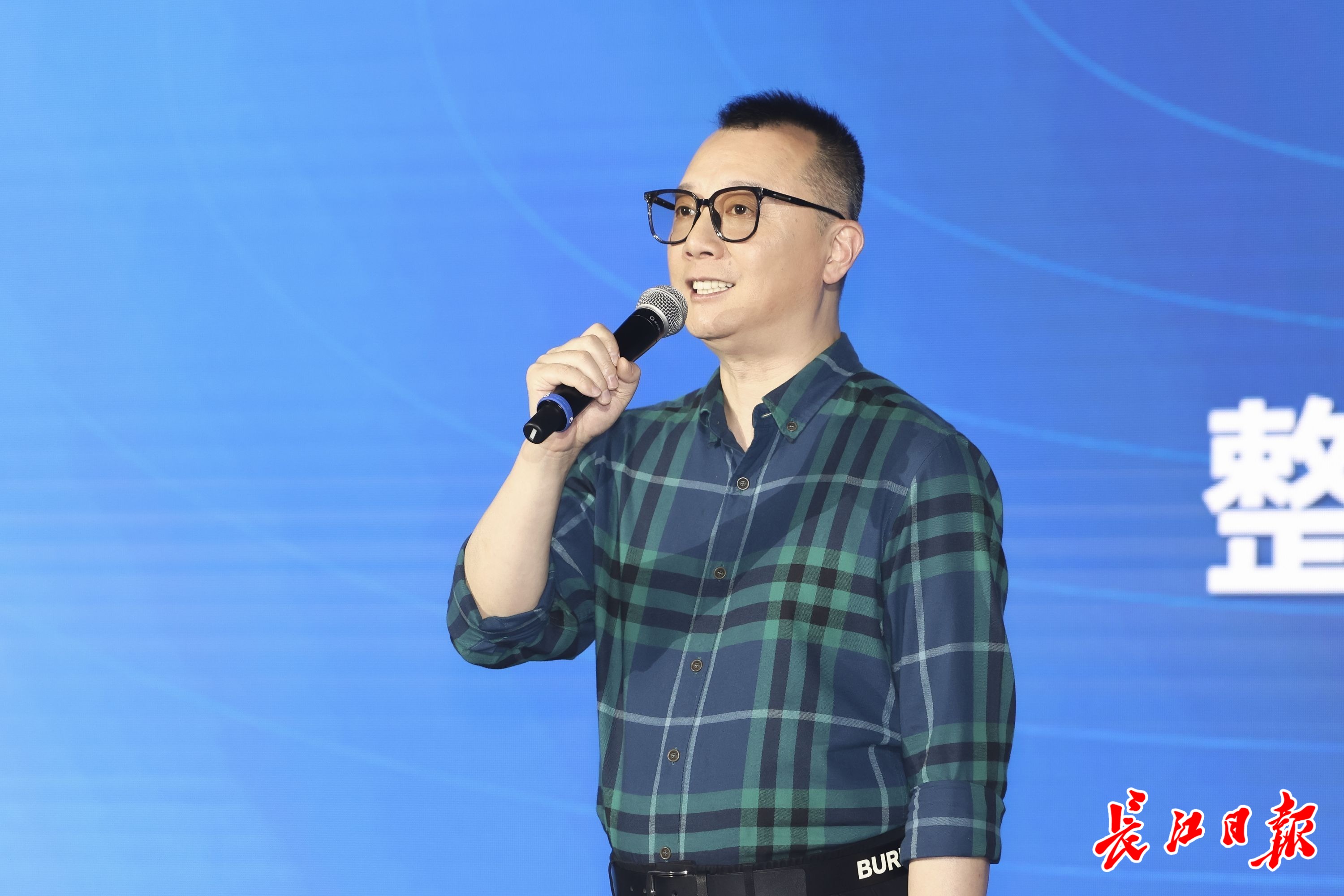 Wang Weisi (Wang Weisi's profile)